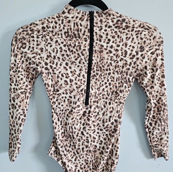 O'Neill Kids Animal Print Bathingsuit Size 10 - Picture 2 of 4